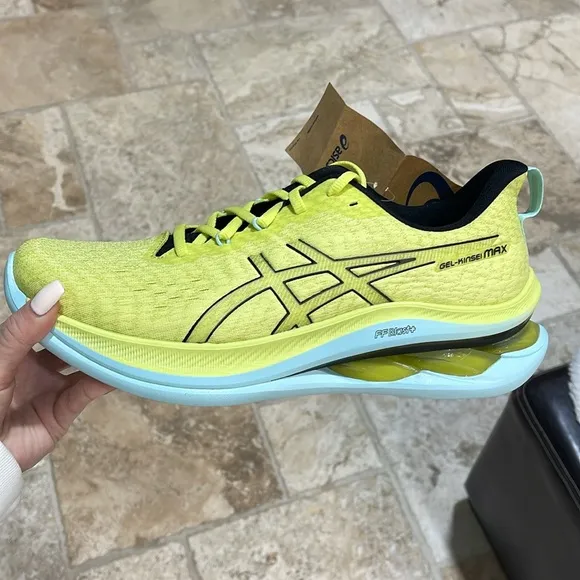 🎁 ASICS Men's Gel-Kinsei MAX Running Shoes