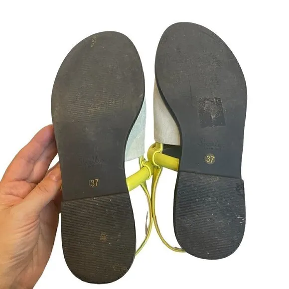 ❤️ GREY Suede and Lime Trim Sandel