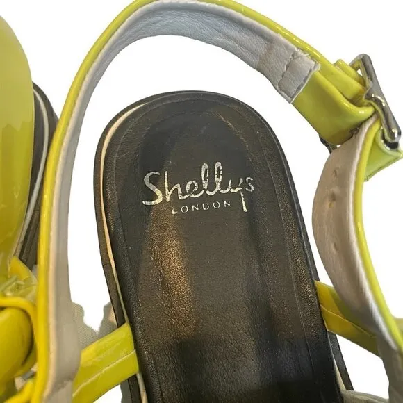 ❤️ GREY Suede and Lime Trim Sandel