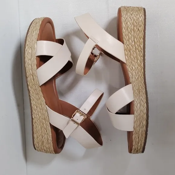 05400 Dune London ecru Linnie leather cross step platform sandals 9