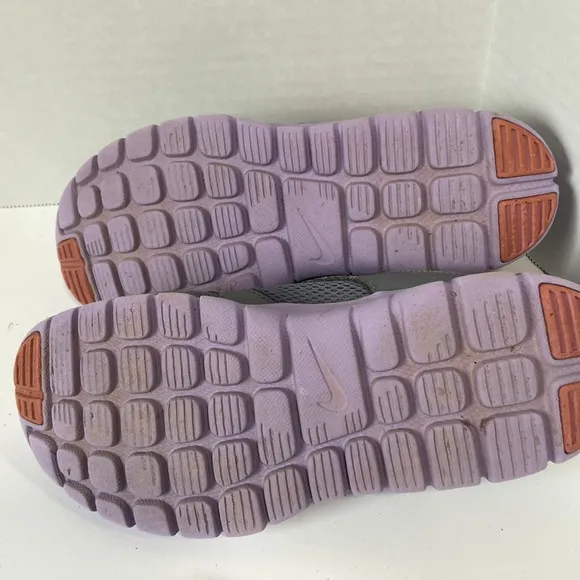 4 piece bundle size 1 tennis shoes sneakers sandals black gray pink brown