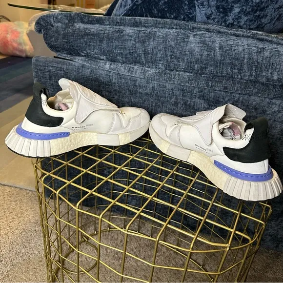 Adidas Futurepacer Boost Sneaker in White/Grey/Black