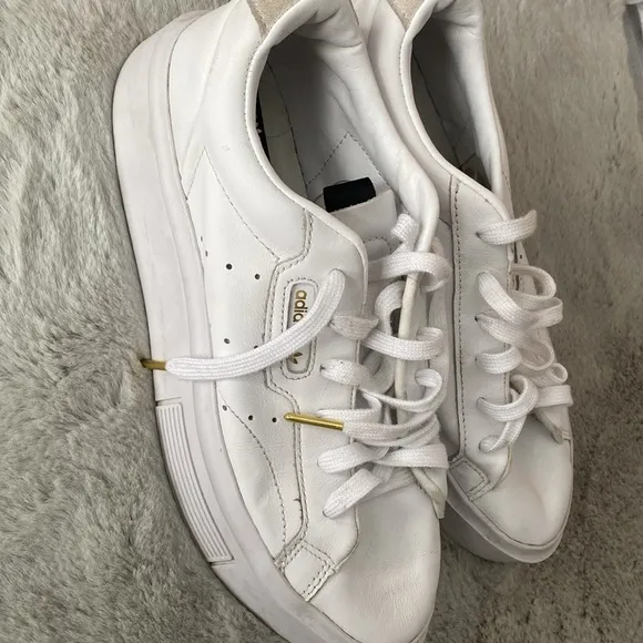 adidas Originals Sleek Super Trainers