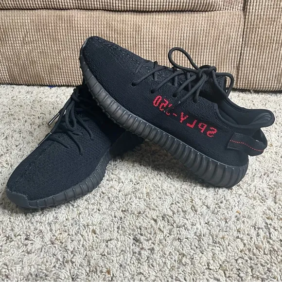 Adidas Yeezy Boost 350 V2 Sneakers men’s Size 10