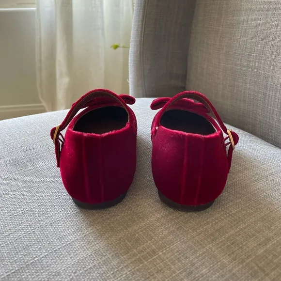 Age of Innocence ELLEN VELVET RED Shoes