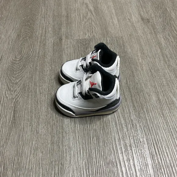 Air Jordan 3 Retro Cement Grey TD Shoe Size 2c C Gray DM0968-106 NWT