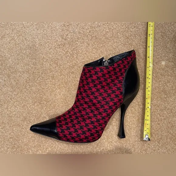 Alexander McQueen Ankle boots Sz 40
