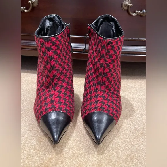 Alexander McQueen Ankle boots Sz 40