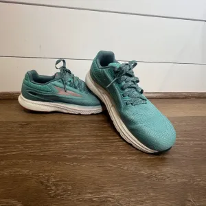 ALTRA Escalante 3 Women's Running Shoes, Dusty Teal, Size 6 Comfort, Lightweight