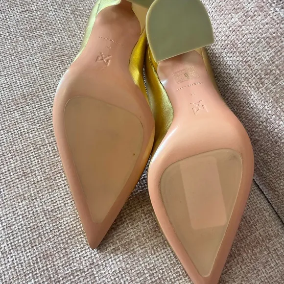 Ami pump - Amina Muaddi in Nappa soft gold leather size 36.