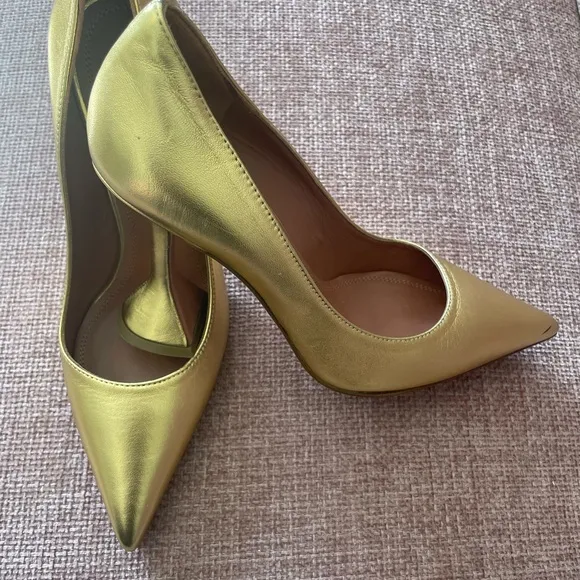 Ami pump - Amina Muaddi in Nappa soft gold leather size 36.