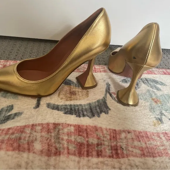 Ami pump - Amina Muaddi in Nappa soft gold leather size 36.