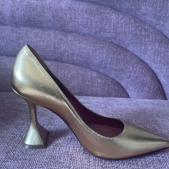 Ami pump - Amina Muaddi in Nappa soft gold leather size 36.