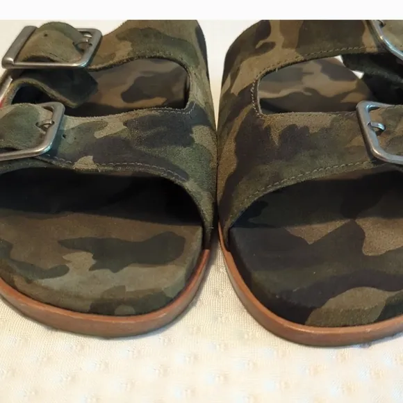 &quot;Johnny Was&quot; Leather Embroidered Camo Sandals NWOB