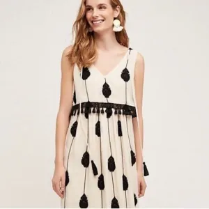 ANTHROPOLOGIE Moulinette Soeurs Embroidered Medallion Tassel Beaded Dress