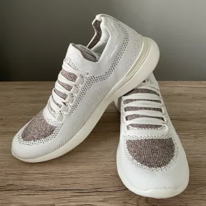 APL Women's TechLoom Breeze Running Shoes Ivory/Tan/ Chocolate Size 8.5