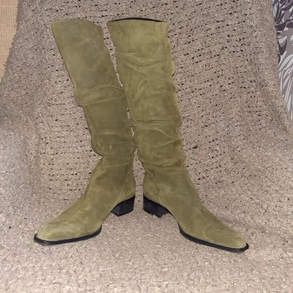 AQUATALIA-Green Suede-Knee-High-Snip Toe Slouch Boots-Size 9-Excellent