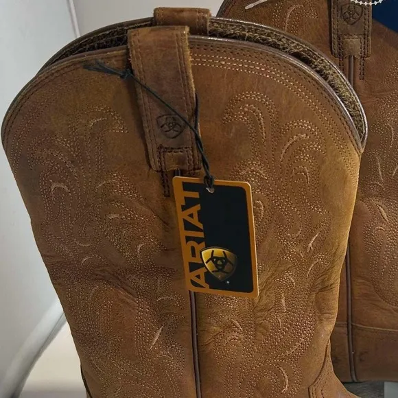 Ariat - Heritage Western Cowboy Boots Brown Leather Stitching - Womens 9