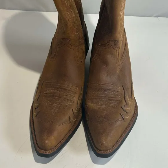 Ariat - Heritage Western Cowboy Boots Brown Leather Stitching - Womens 9