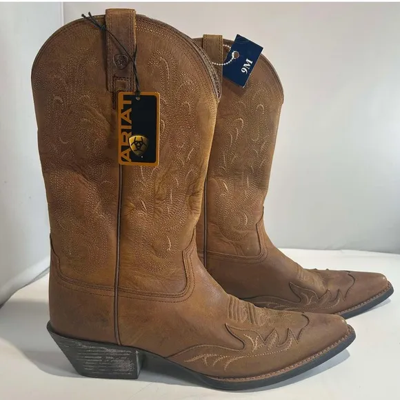 Ariat - Heritage Western Cowboy Boots Brown Leather Stitching - Womens 9
