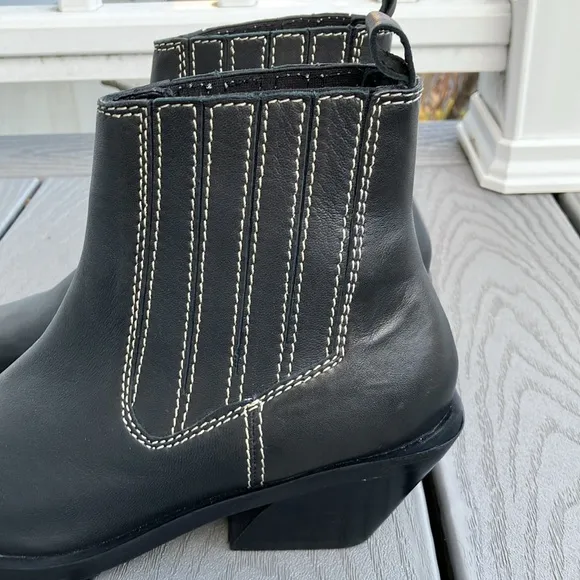 ASRA Western Leather Ankle Boots Black Size 7 NWOT