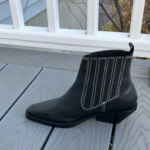 ASRA Western Leather Ankle Boots Black Size 7 NWOT