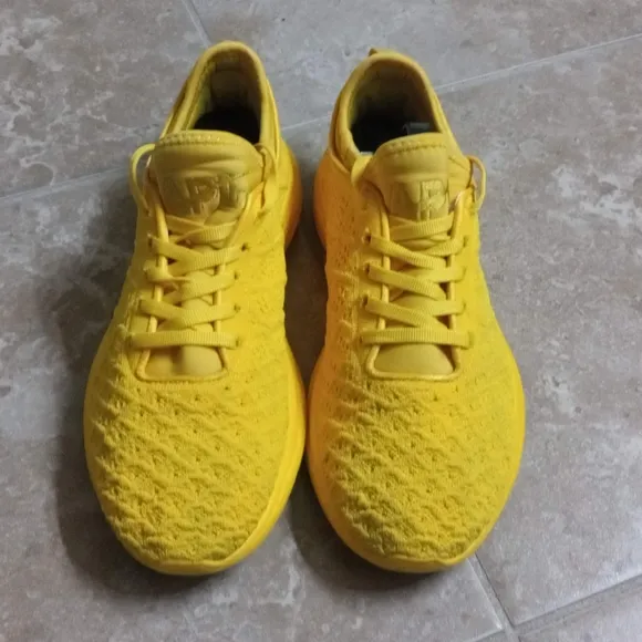 Athletic Propulsion Labs Techloom Yellow Running Shoes 7M (Wo.8½)
