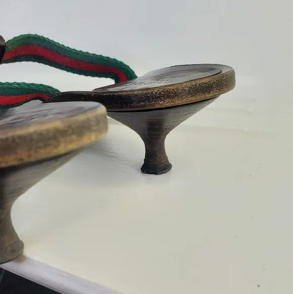 AUTHENTHIC Gucci Women's Brown Sandals with Green and Red Straps
