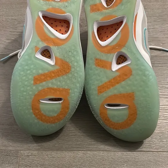Avoli Volleyball shoes women size 10 FA21D-100