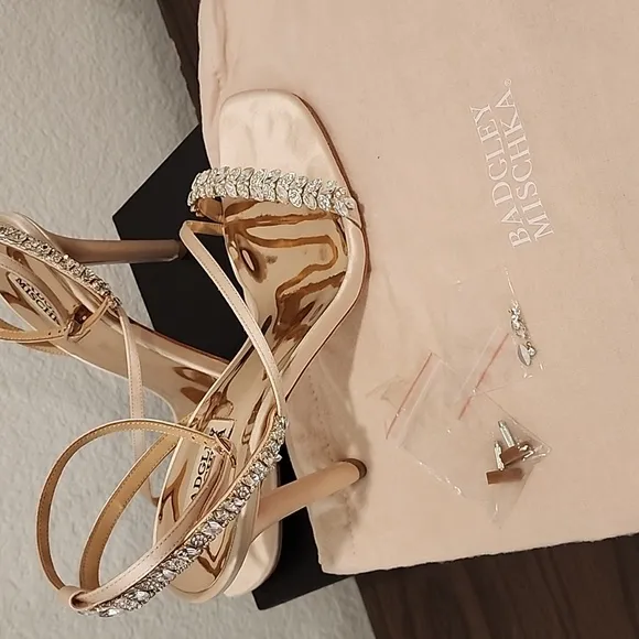 Badgley Mischka &quot;Kerry&quot; embellished strap sandal - soft nude, sz. 10, Pre-owned