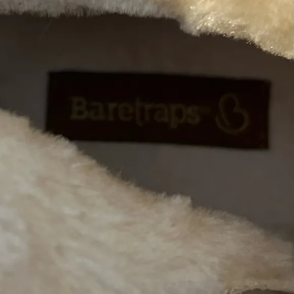 Baretraps DOLORS Women's Boots Taupe Ice Size 10W Wide. New without box. Warm!