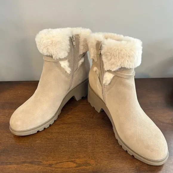Baretraps DOLORS Women's Boots Taupe Ice Size 10W Wide. New without box. Warm!