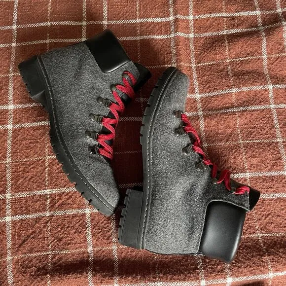 Bass Aubrey Hiking Combat Boots 8 Felt Lace Up Rustic Outdoor Country Farmcore