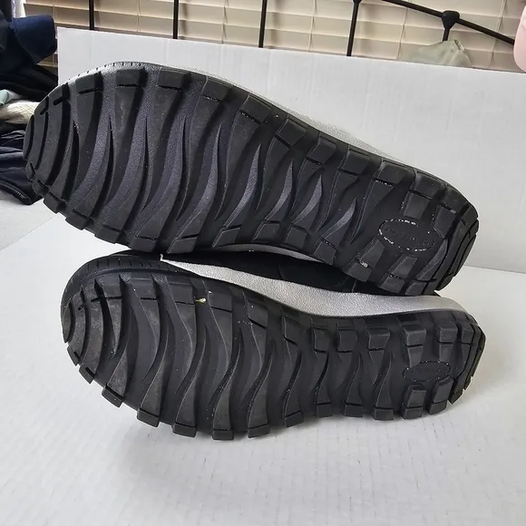 Bearpaw Desdemona Waterproof Boots