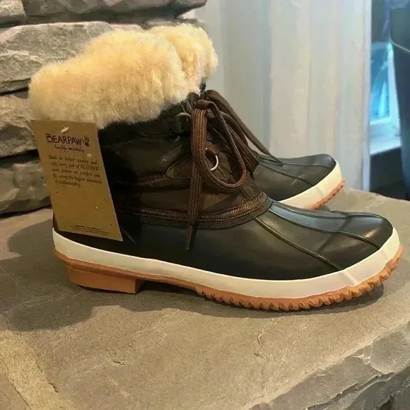 Bearpaw Diamond Earth Camo boots, waterproof, never wet, faux fur lined - 9