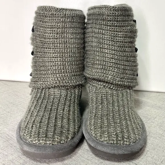 BearPaw Gray Sweater Boot Fall Winter Boots 6