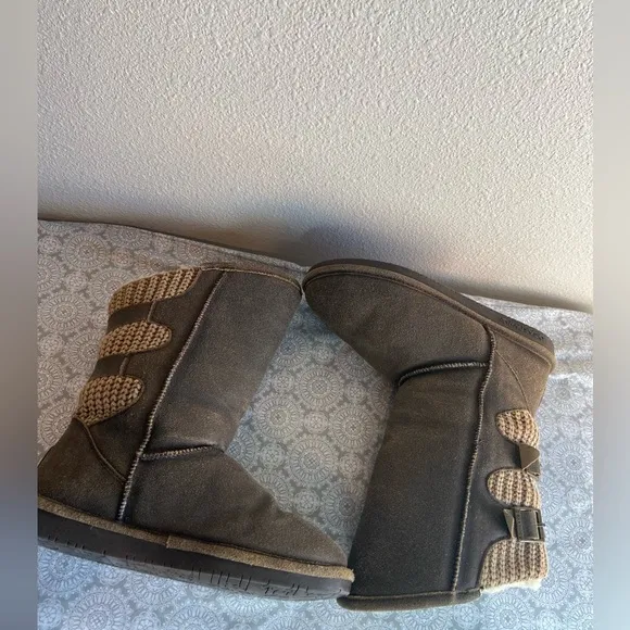 BearPaw~Warm~Cozy~Chestnut~Distressed~Suede Leather~Winter~Slip-On Boots~Size 9