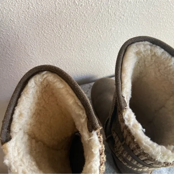 BearPaw~Warm~Cozy~Chestnut~Distressed~Suede Leather~Winter~Slip-On Boots~Size 9