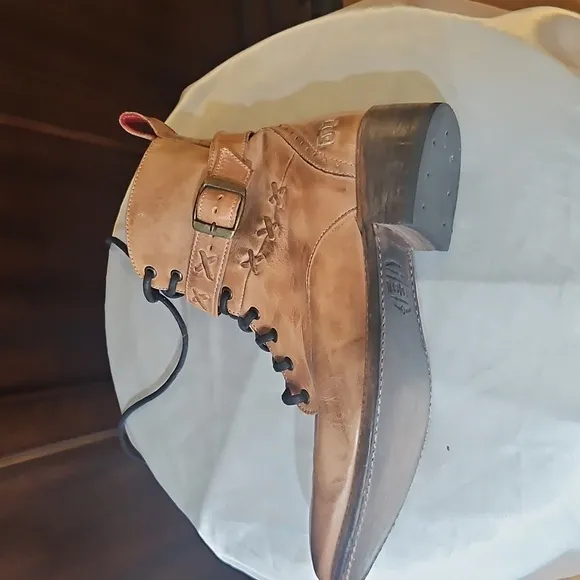 BedStu Era Boots Size 7 Excelent Pre Owened Condition , Combat Style, Super Soft