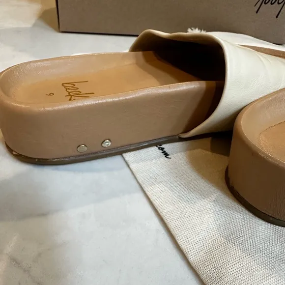 Beek Pelican Sandal in Egg Shell color with Handcrafted Leather