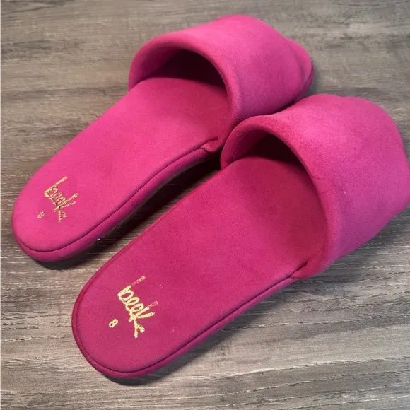 BEEK Puffbird Fuschia slide sandals size 8 $280 RARE