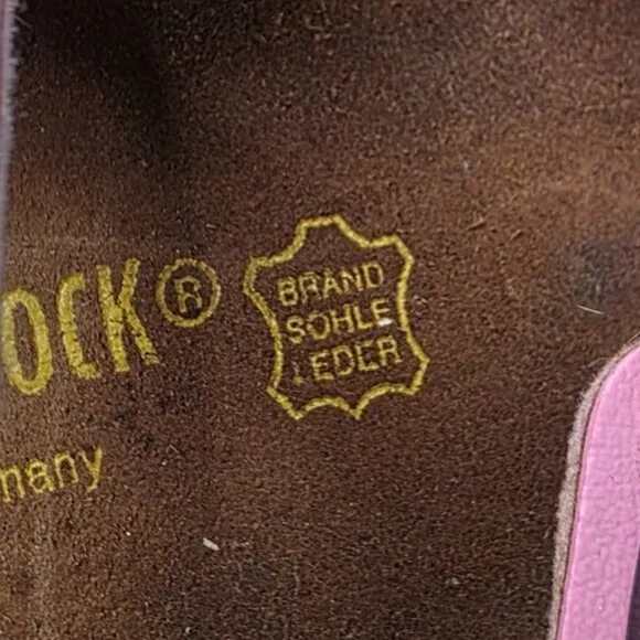 Birkenstock Girl Kids Pink Fuschia Suede Soft Footbed Sandals Size 34 US 2.5