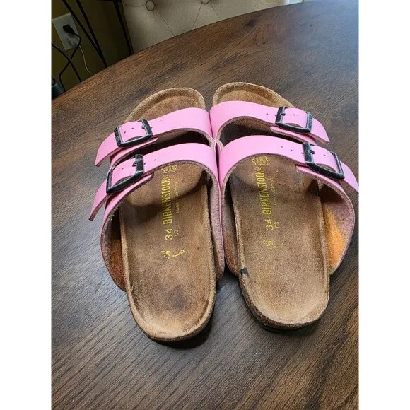 Birkenstock Girl Kids Pink Fuschia Suede Soft Footbed Sandals Size 34 US 2.5