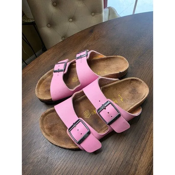 Birkenstock Girl Kids Pink Fuschia Suede Soft Footbed Sandals Size 34 US 2.5