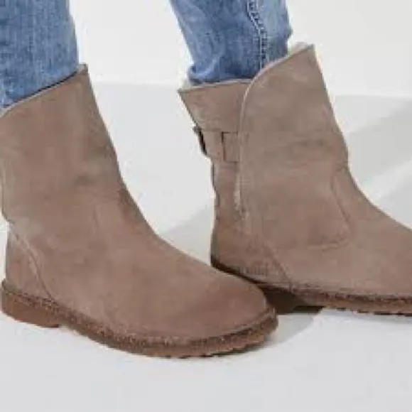 Birkenstock Uppsala shearling suede leather boots in size 7 euro 38 taupe/pink