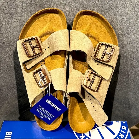 Birkenstock Women’s Arizona Sandals Suede Taupe size 8 US 39 EU