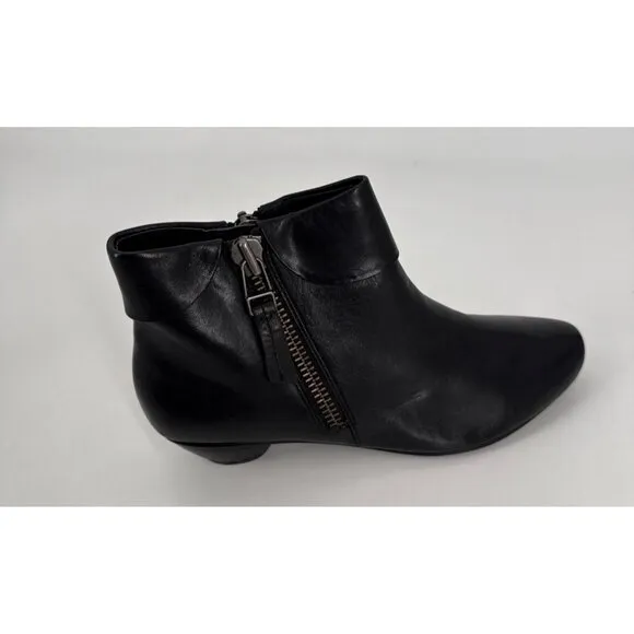 Black Leather Ankle Boots With Side Zipper