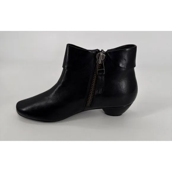 Black Leather Ankle Boots With Side Zipper