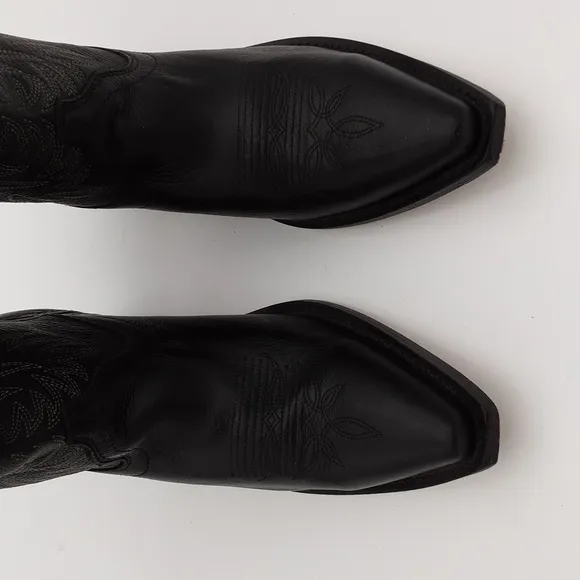 Black Western Leather Boots women 8M Festival rodeo casual event cowgirl Y2K