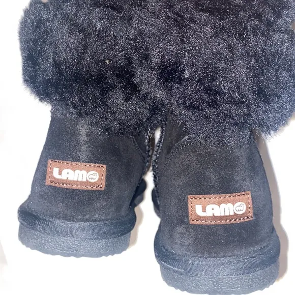 Boots Lamo NEW Black Suede warm winter size Youth 4 kids